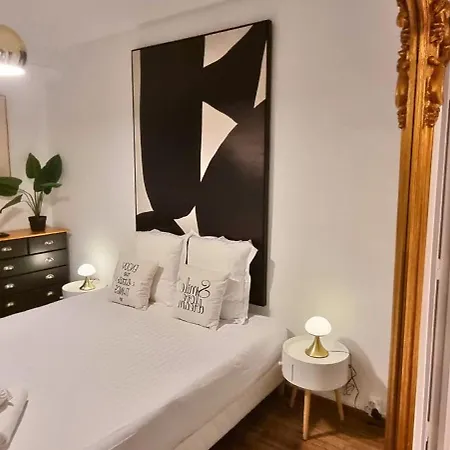 Апартаменты Au Palais Des Pyrenees! Hyper Centre -clim-balcon-parking Gratuit По