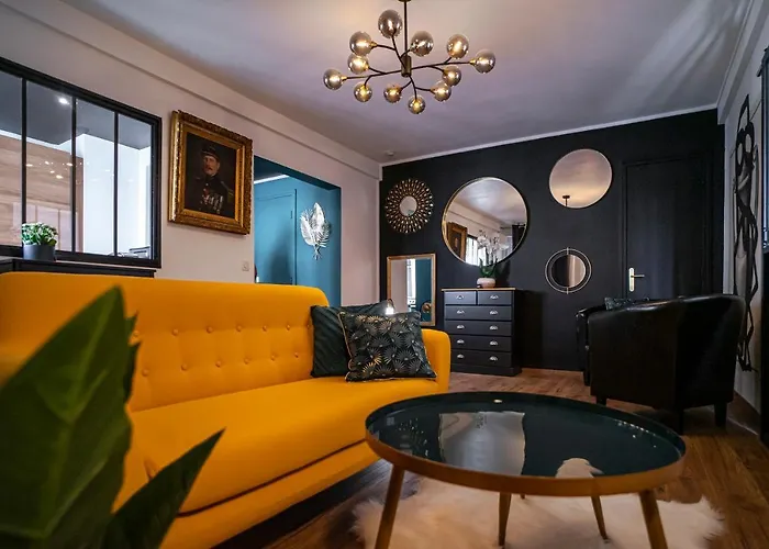 Au Palais Des Pyrenees! Hyper Centre -clim-balcon-parking Gratuit *