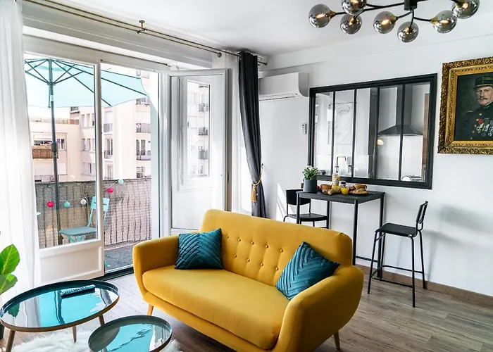 Au Palais Des Pyrenees! Hyper Centre -clim-balcon-parking Gratuit