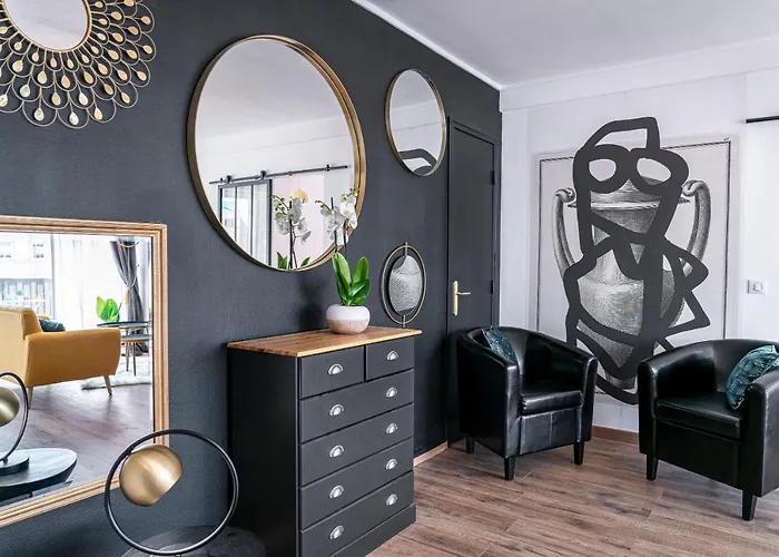 Apartment Au Palais Des Pyrenees! Hyper Centre -clim-balcon-parking Gratuit *